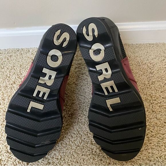 SOREL Joan Of Arctic Wedge Red Wine Black Chelsea Boots Size 8.5 waterproof - Picture 5 of 6